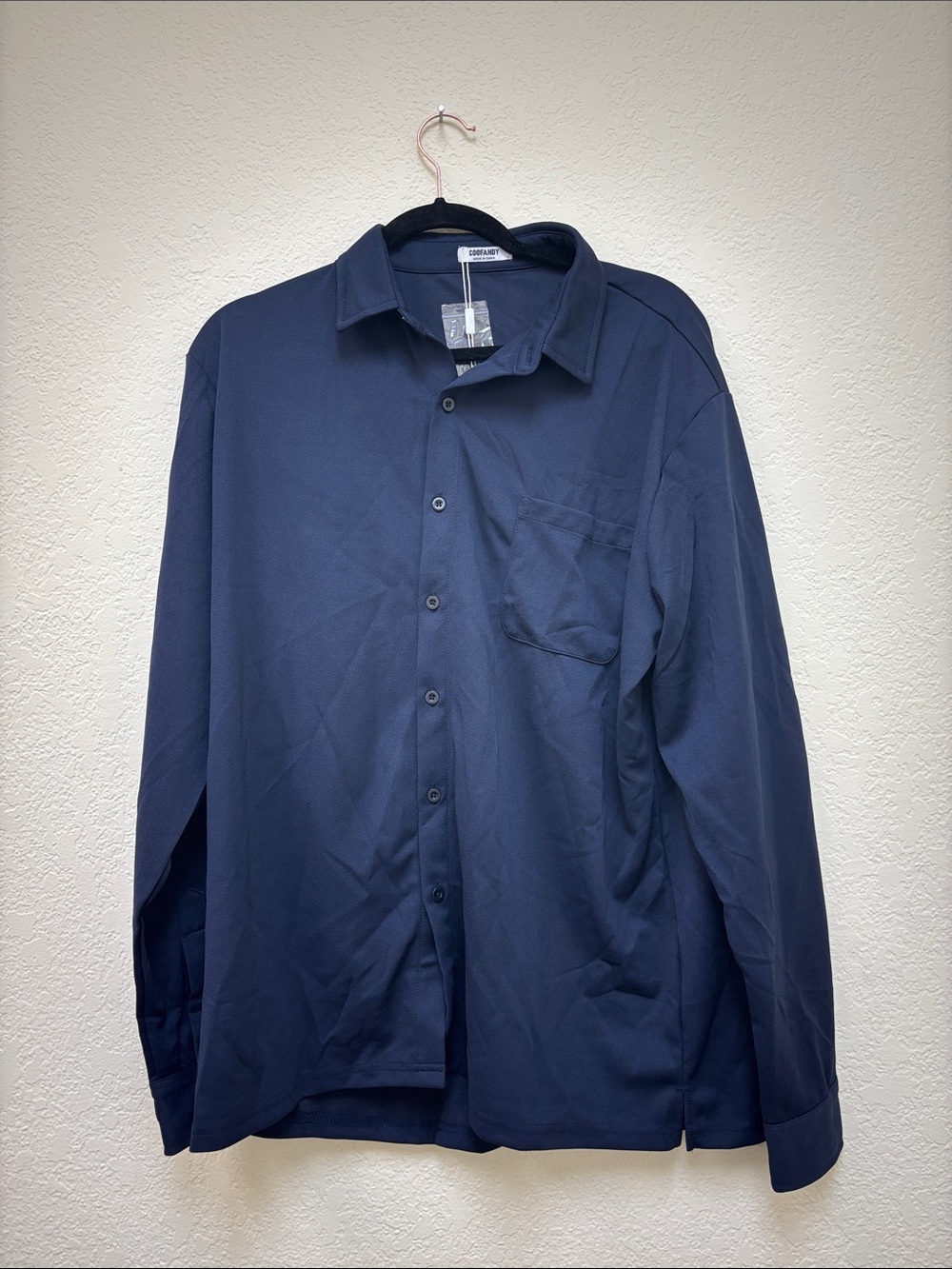 Men's Long-Sleeve Button-Up Shirt in Navy — Classic Office Wear